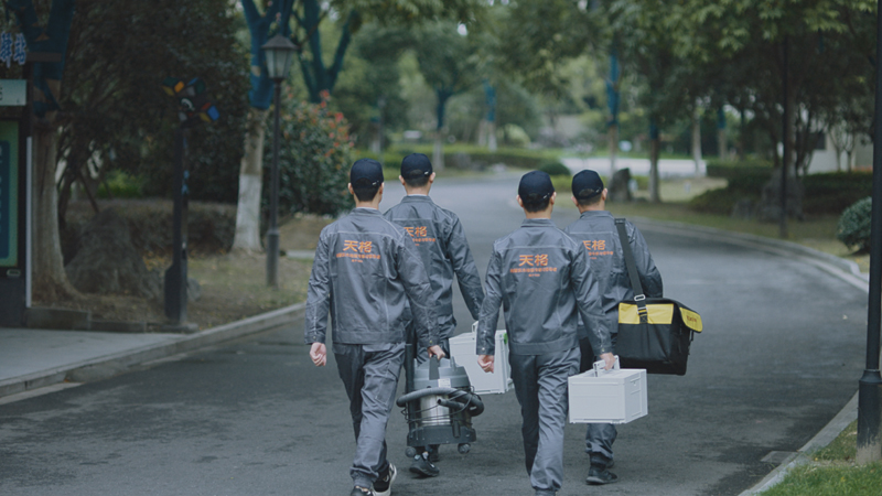 1714014019113570f8gU.jpg 6.jpg